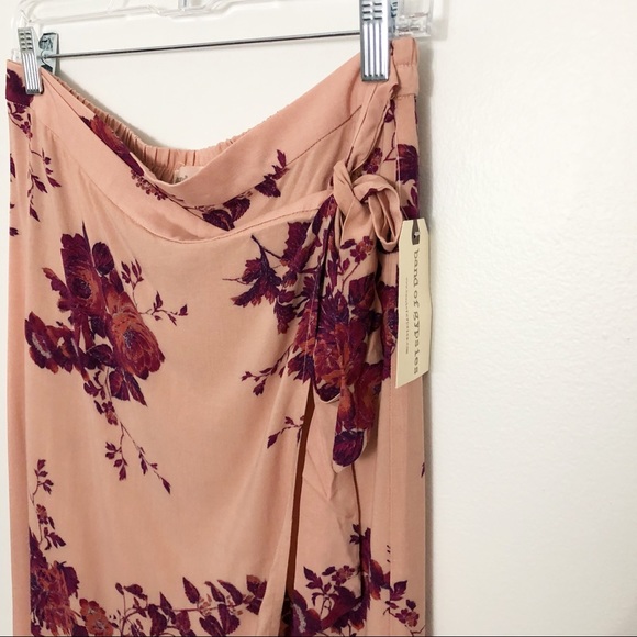 Band of Gypsies Floral Pink Wrap Skirt Size Large - Picture 4 of 7